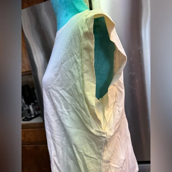 Women's Cream Sleeveless Muscle Tee - Picture 2 of 3